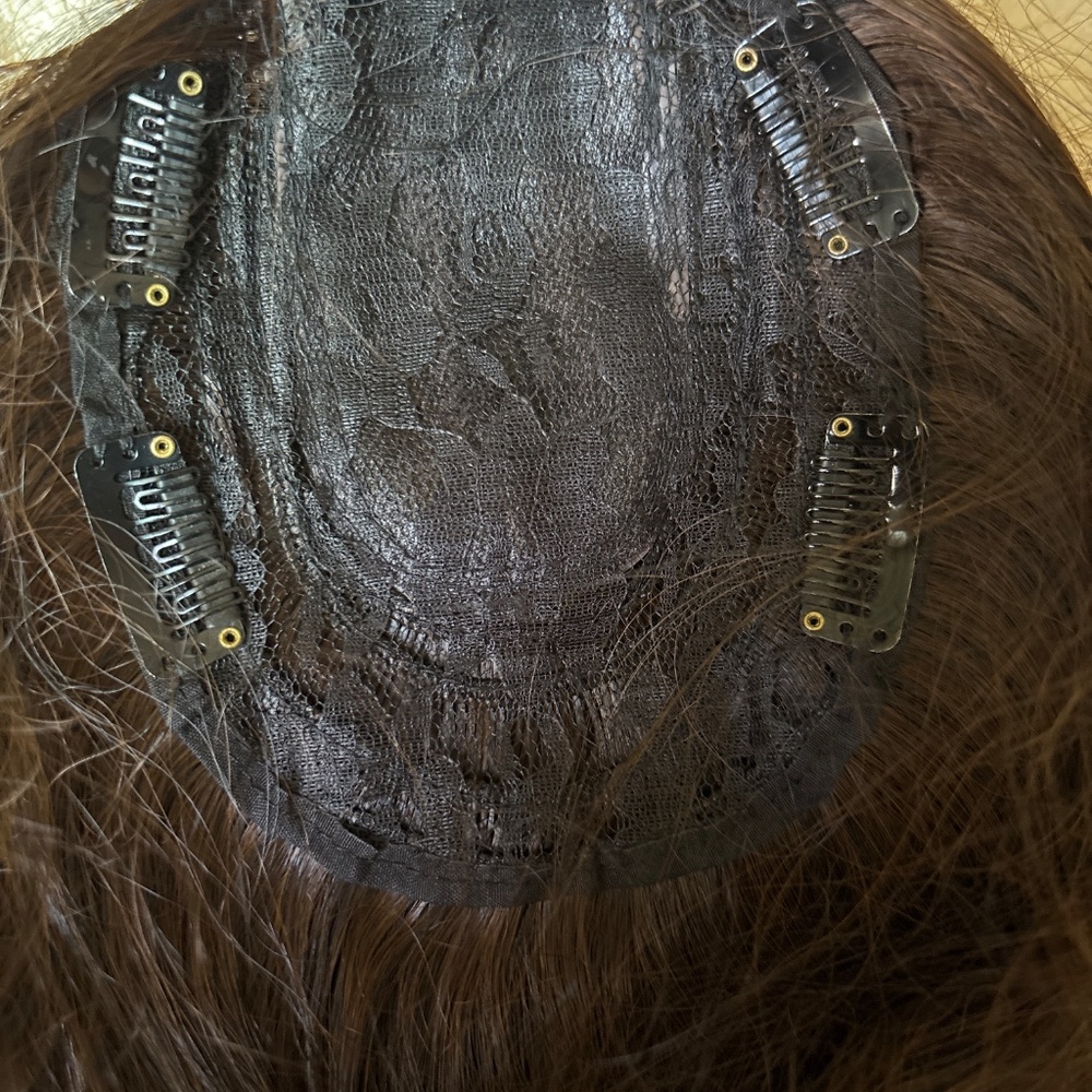 24” Reddish Brown Wavy Hair Topper 4 Clips - Picture 3 of 4